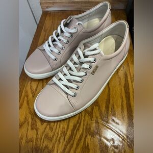 ECCO Soft Leather Shoes Sneakers Rose Leather Womens Size 7